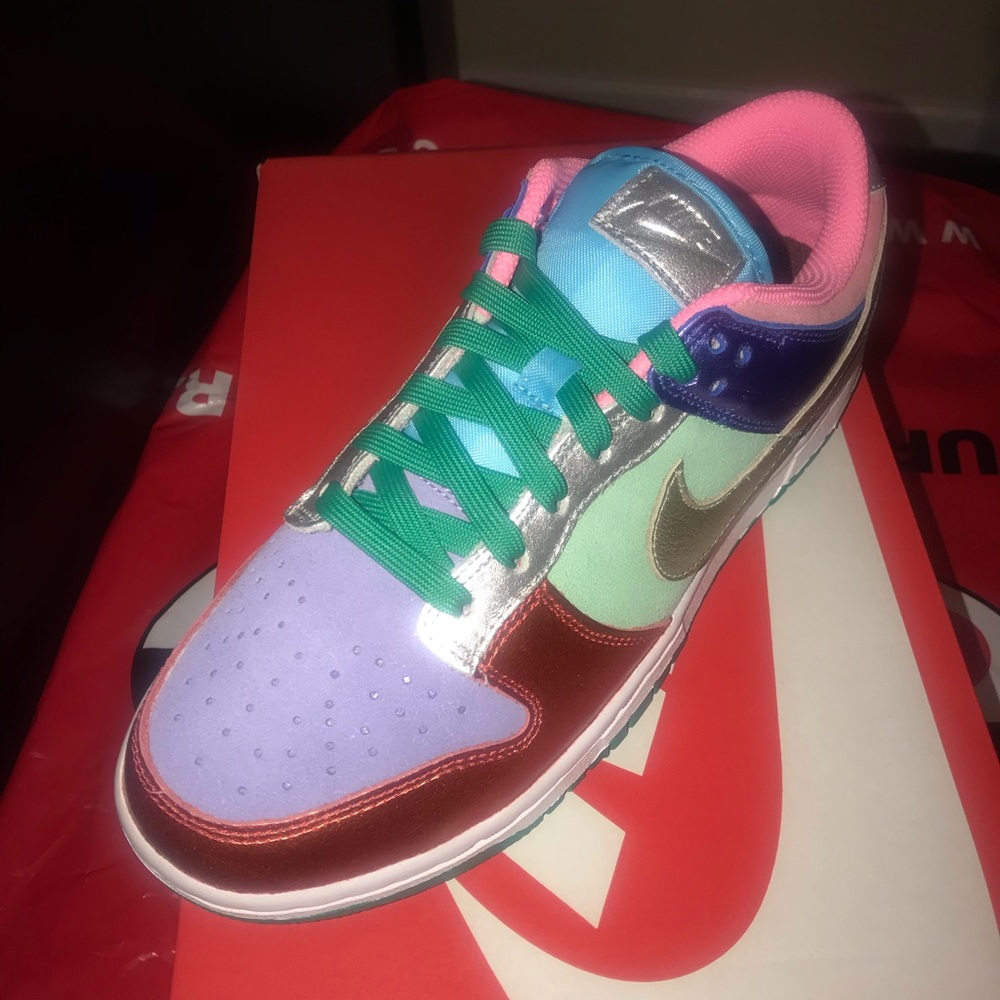 W NIKE DUNK LOW SE